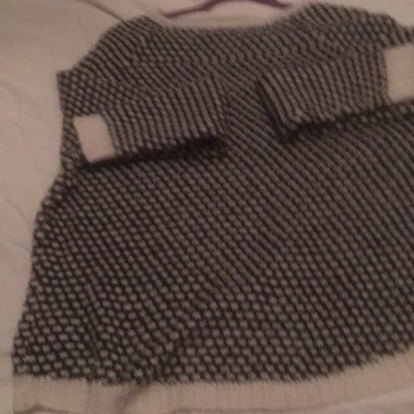 Sweater - Picture 3 of 3